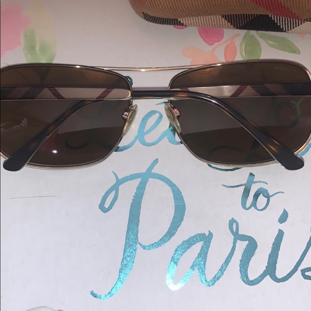 Burberry Sunglasses Unisex - Picture 6 of 8